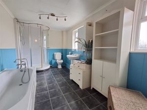 Photo 1- click for photo gallery